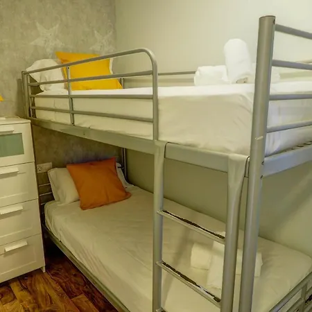 Apartment Tenis By Hello Homes *